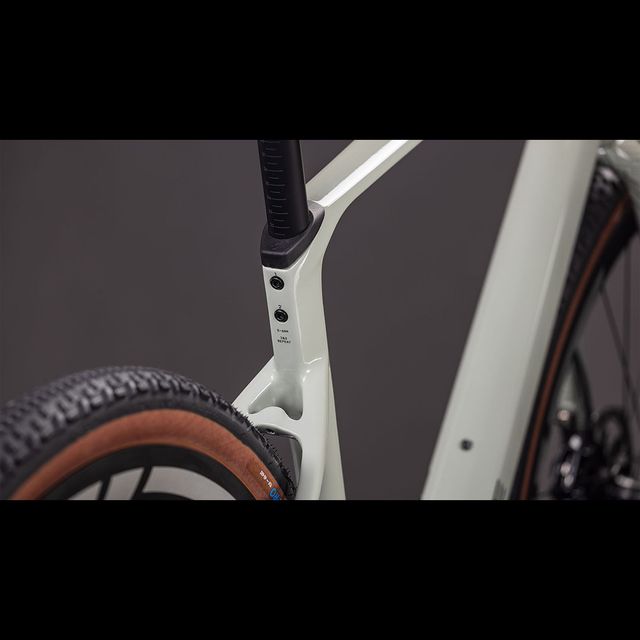 CUBE Nuroad C:62 SLX gravel-pyörä